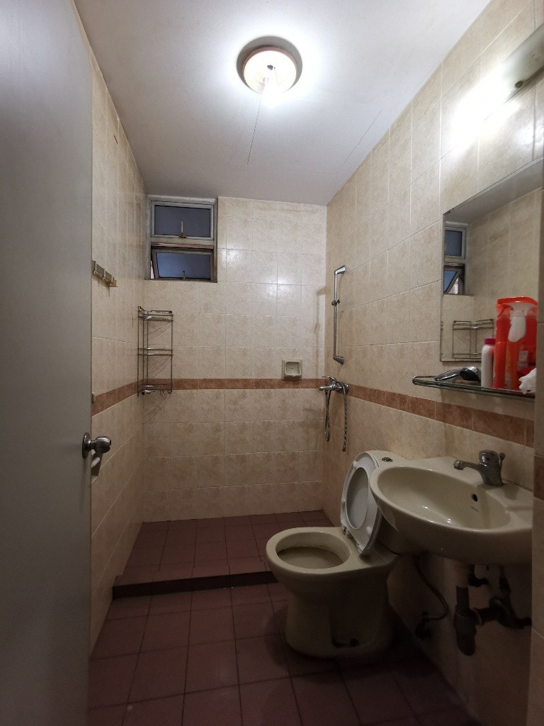 Room For Rent/ Toa Payoh, Novena/ Common Room/ 1 pax stay/ Available Immediately - Boon Keng - Flat - Homates Singapore