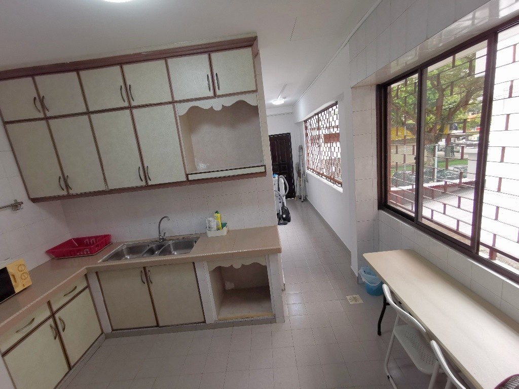 Room for rent / TOA PAYOH / NOVENA / Common room / 1pax stay / Available immediate - Toa Payoh 大巴窑 - 分租房间 - Homates 新加坡