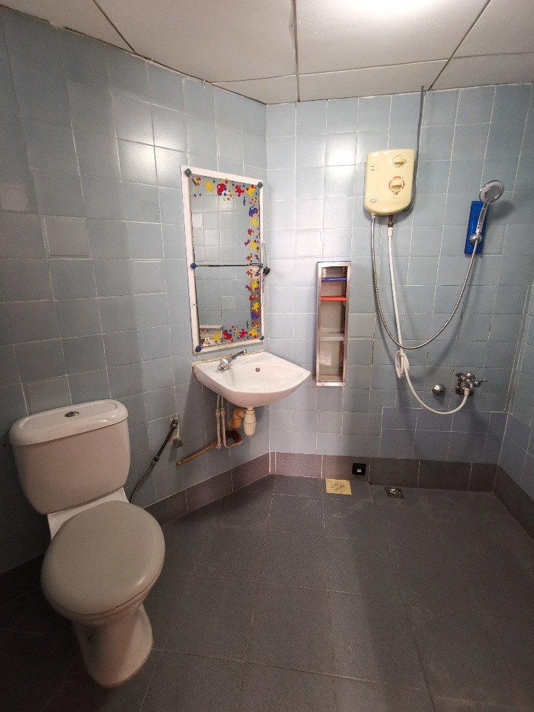 Room for rent / Jurong East / Common room / 1pax stay / Available 2 Sept - Jurong East 裕廊东 - 分租房间 - Homates 新加坡