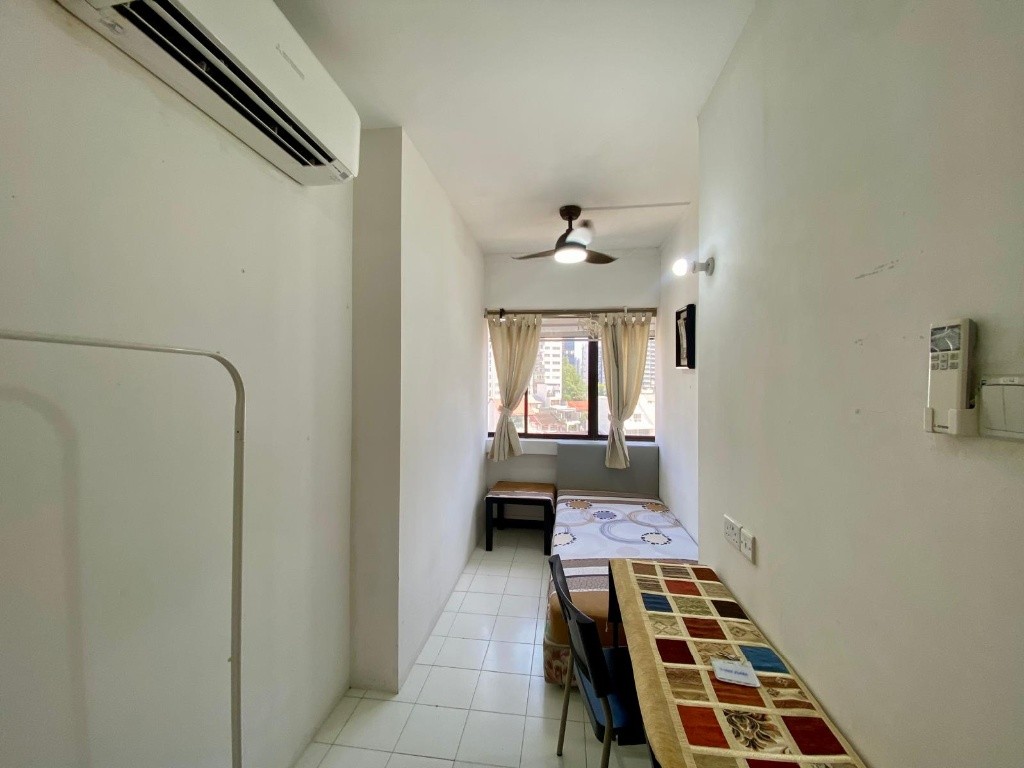 Room for rent / ORCHARD / SOMERSET / Common room / 1pax stay / Available 6 Oct - River Valley 裡峇峇利 - 分租房間 - Homates 新加坡