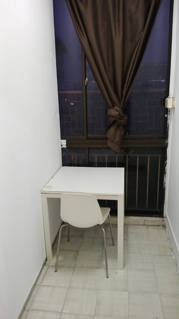 Room for rent / SOMERSET / Classic Queen Room / 1 - 2 pax stay / Available Immediately - Somerset 索美塞 - 分租房间 - Homates 新加坡