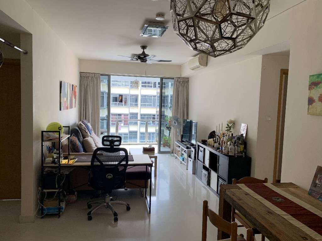 Spacious room with pool view &amp; new mattress @Aljunied (all-inclusive); bright, quiet; no agent fee - Aljunied - Bedroom - Homates Singapore