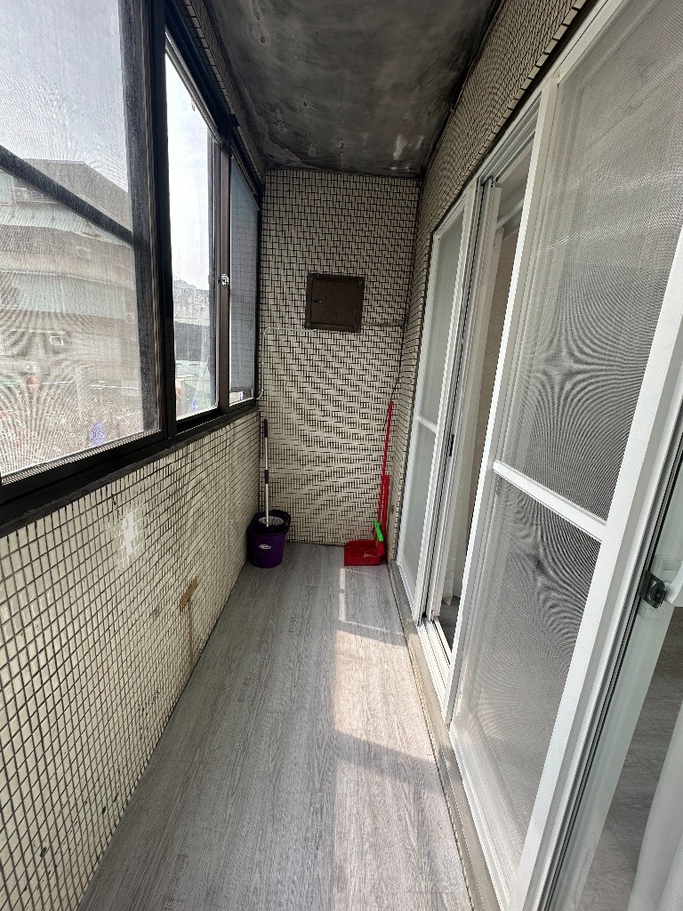 小巨蛋/國父紀念館電梯/新裝潢可租補稅 - Songshan - Flat - Homates Taiwan